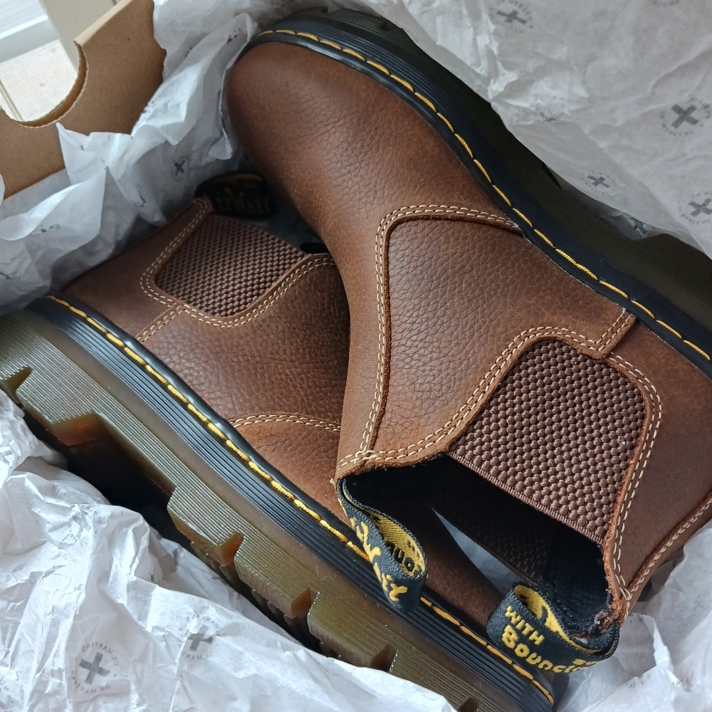 Dr. Martens Hardie 2 Chelsea Boots